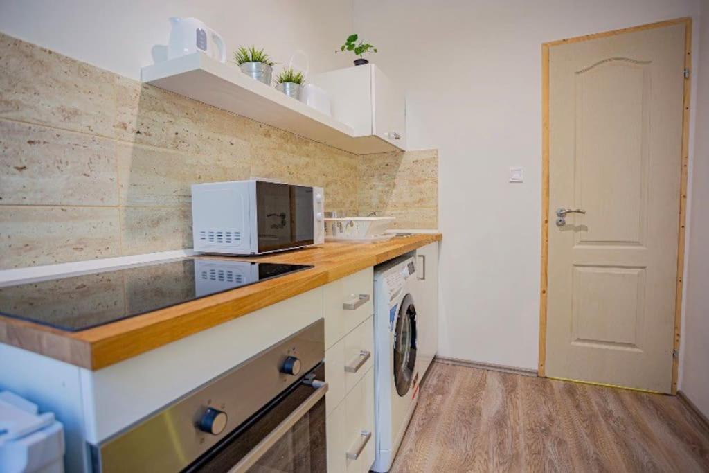 Cosy Flat In Akacfa Str., Aya Daire Budapeşte Dış mekan fotoğraf