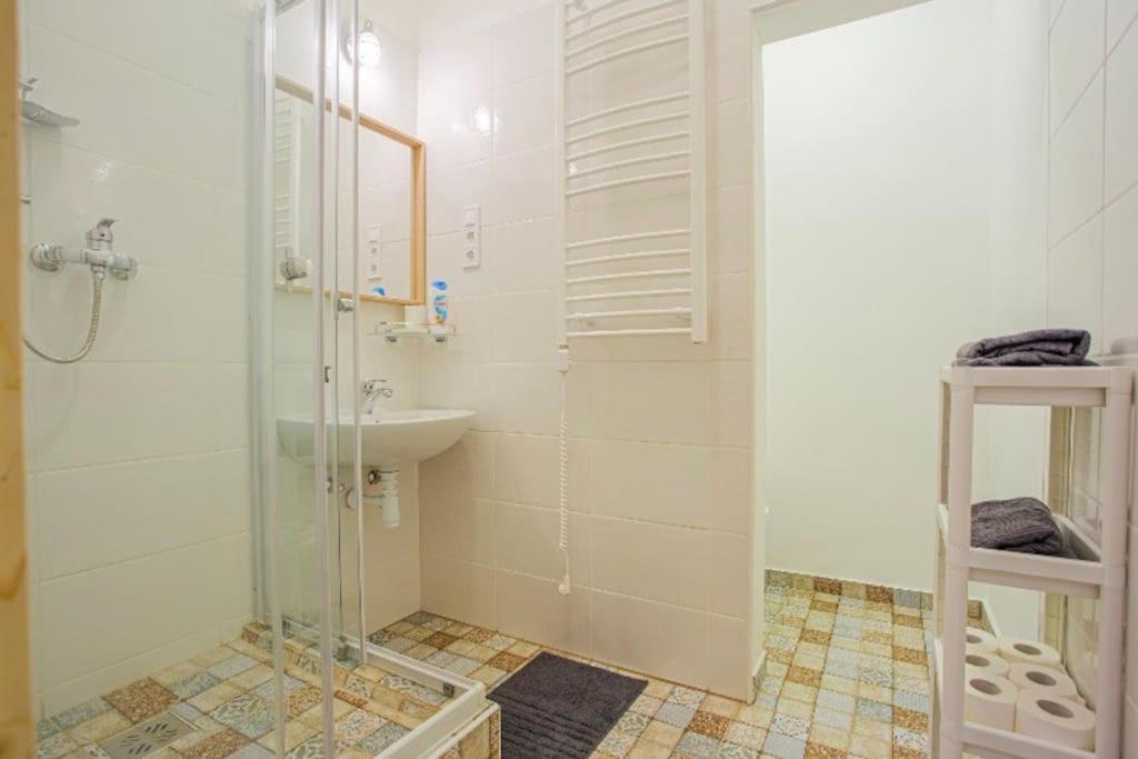 Cosy Flat In Akacfa Str., Aya Daire Budapeşte Dış mekan fotoğraf